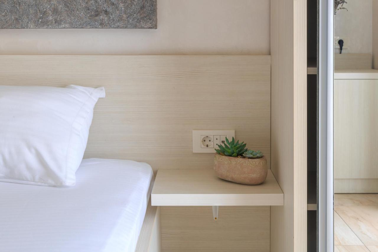 Hotel Maksim 헤르섹 외부 사진