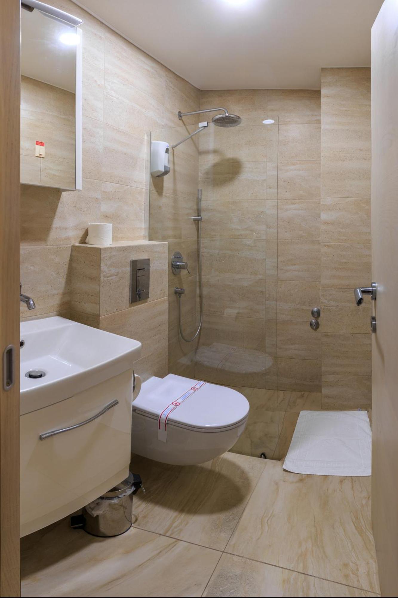 Hotel Maksim 헤르섹 외부 사진