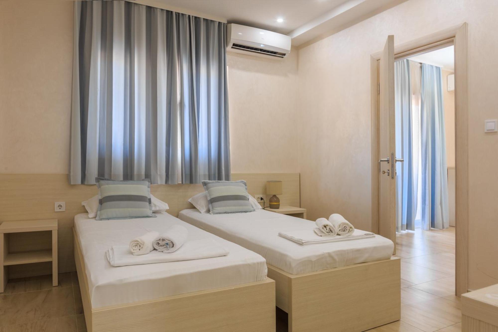 Hotel Maksim 헤르섹 외부 사진