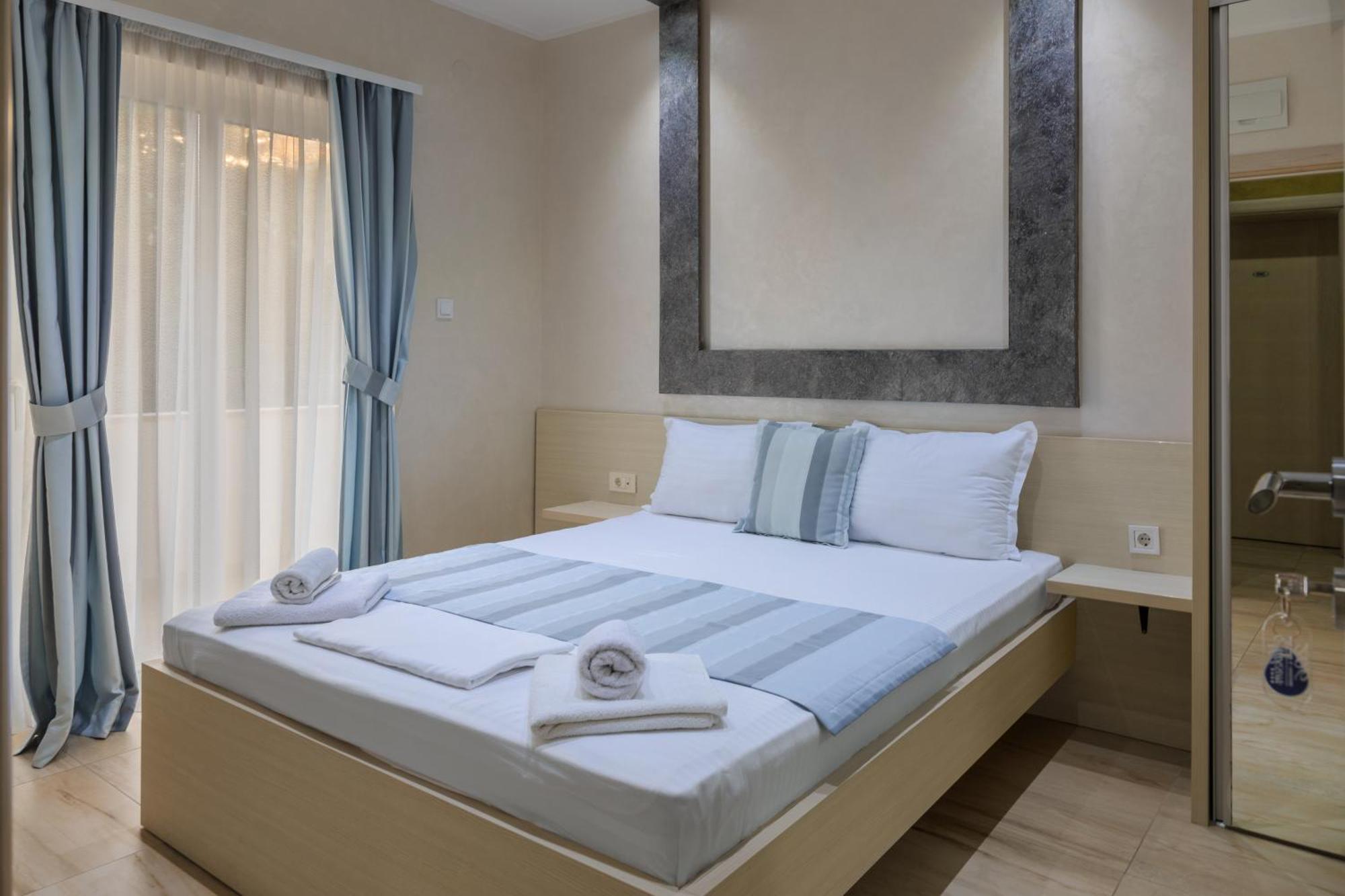 Hotel Maksim 헤르섹 외부 사진