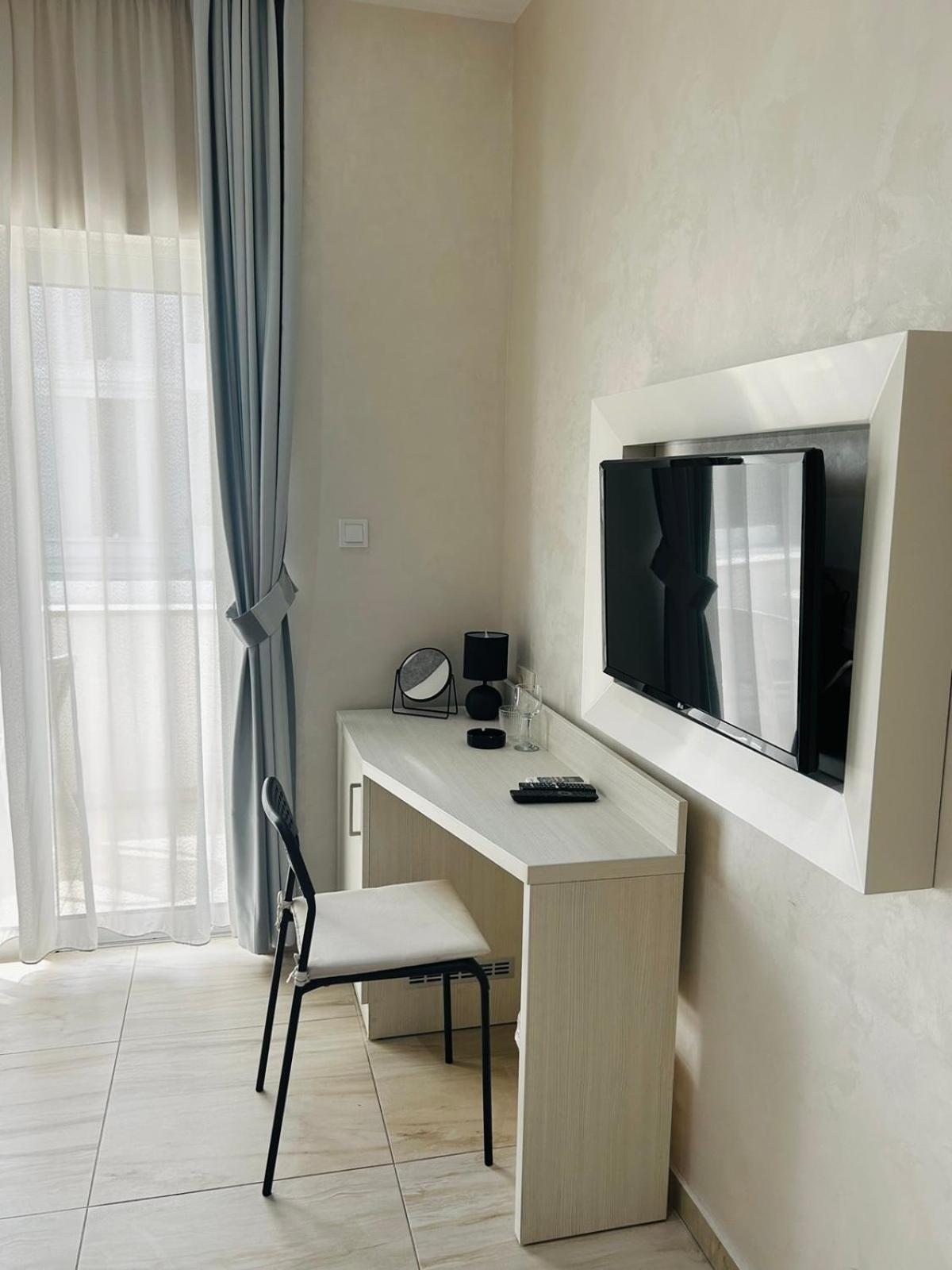 Hotel Maksim 헤르섹 외부 사진